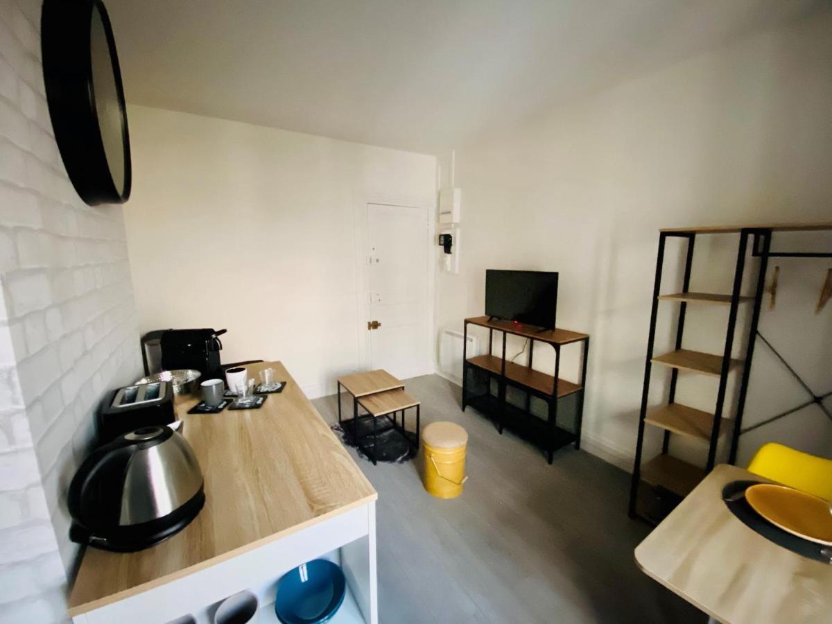 Enghien-Les-Bains: Studio Au Coeur Du Centre Ville. Екстериор снимка